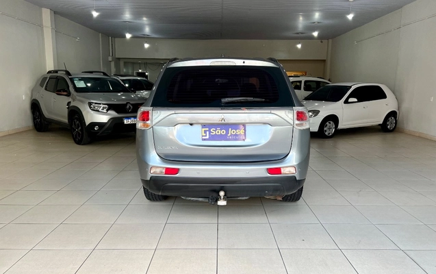 imagem-https://www.socarrao.com.br/sc-vehicle-images-prod/2053071/1786363782140-gb-74c316e.jpeg