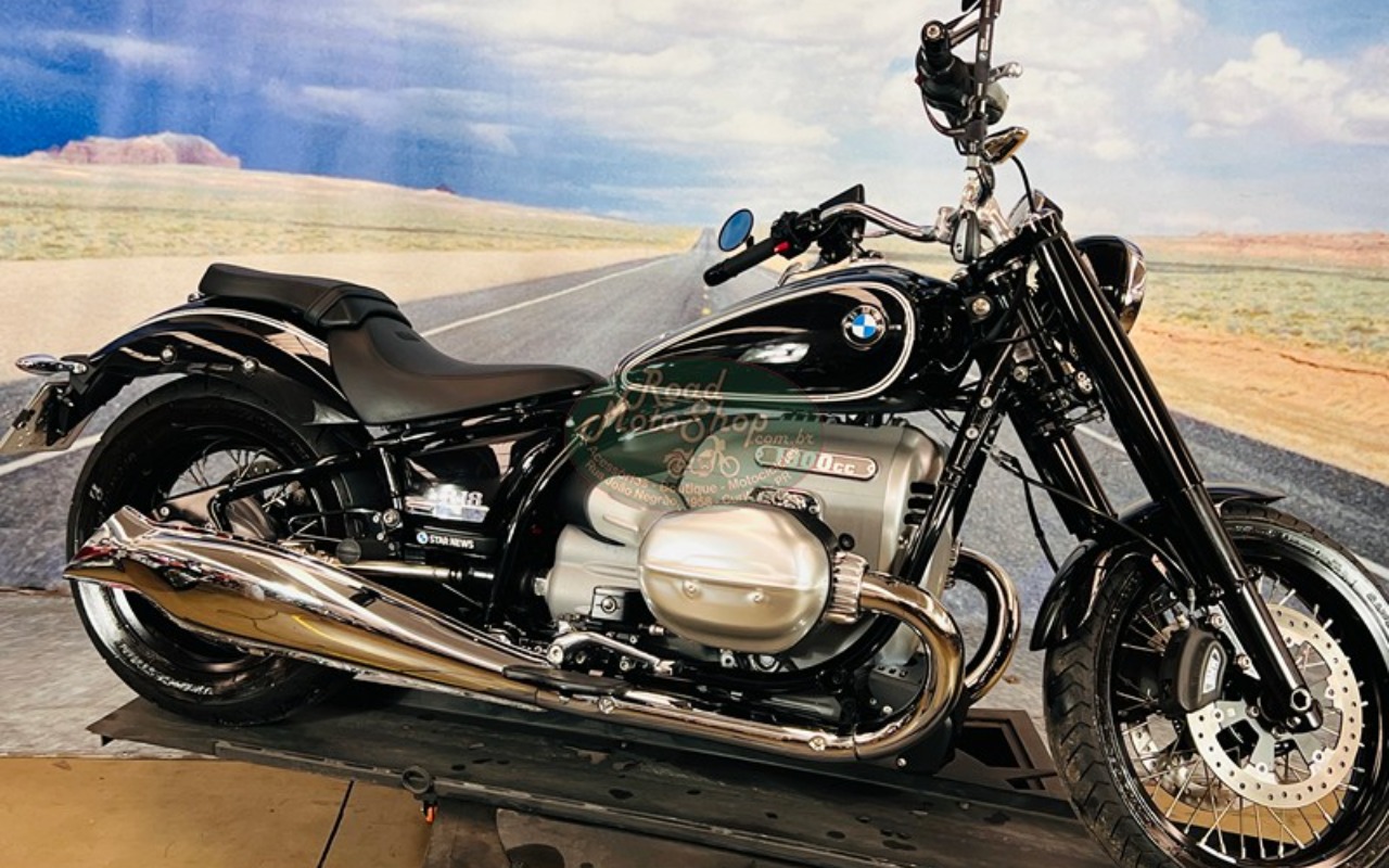 BMW R 18  na cor Preto em Curitiba / PR - 2053624