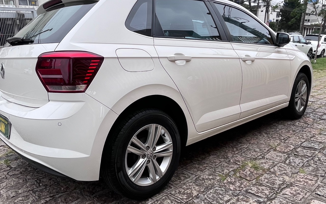 imagem-https://www.socarrao.com.br/sc-vehicle-images-prod/2053786/1781124715930-SU1HXzgwMzIuanBlZw.jpeg