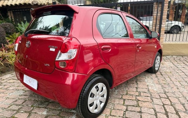 imagem-https://www.socarrao.com.br/sc-vehicle-images-prod/2053872/1781271957787-8157350_1_B_9dec11710d.jpeg