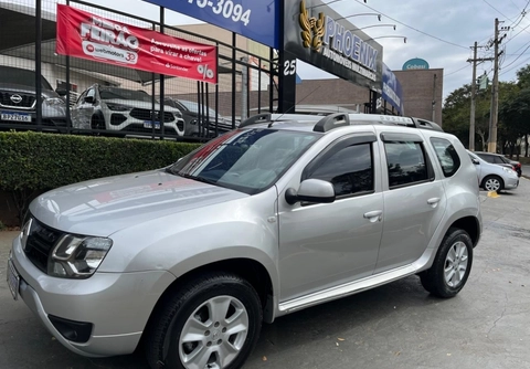 Renault Duster 2016 Prata — foto 1 de 3