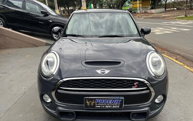 imagem-https://www.socarrao.com.br/sc-vehicle-images-prod/2055060/1787779498897-z9OhKwKmpWKzaxIO8KTShN4GBpxR1Fi6.jpg