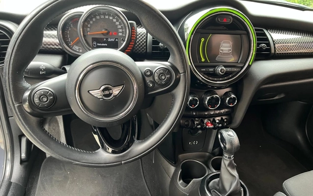 imagem-https://www.socarrao.com.br/sc-vehicle-images-prod/2055060/1787779498910-sVoWvX9VxSCqDvRmaBywEb6qiBHyLWA0.jpg