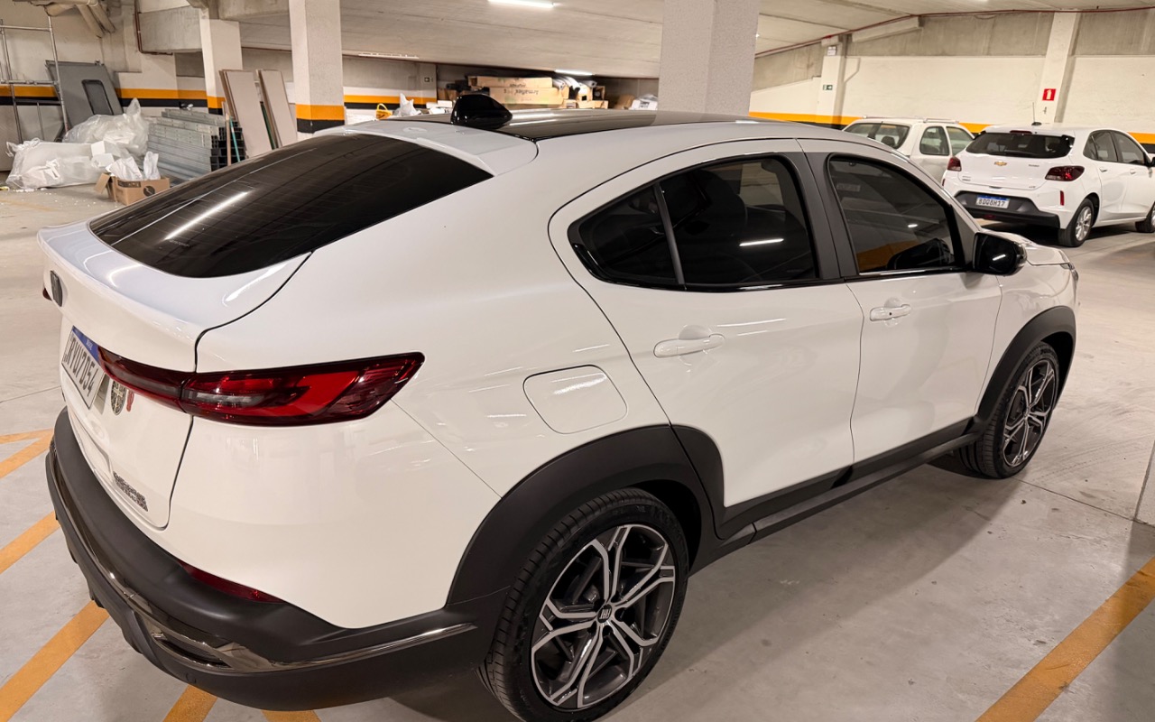 imagem-https://www.socarrao.com.br/sc-vehicle-images-prod/2056180/1781134965229-SU1HXzEzNjEuanBlZw.jpeg