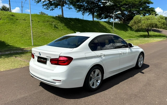 imagem-https://www.socarrao.com.br/sc-vehicle-images-prod/20567/1769988123465-7211082OR_1767908386_66_730.jpg