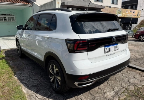 Volkswagen T-Cross 2023 Branco — foto 1 de 3