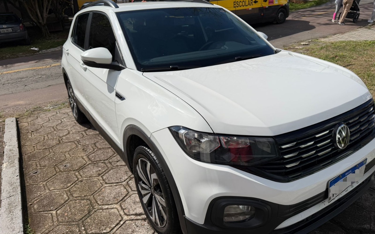 imagem-https://www.socarrao.com.br/sc-vehicle-images-prod/2057981/1781142313491-NTRFMEFCQzYtOTNGQy00QkY4LUJBOTktNDdFOTYzNzE1NzMzX0Y4MDA0QjM3LTZBODEtNDkzRC1CMTJELTAwRTc0RDgxRTY5Ni5qcGVn.jpeg