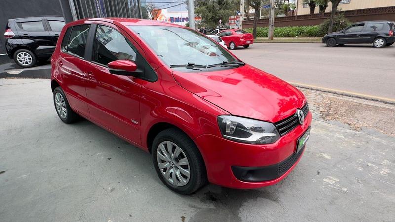 Volkswagen Fox 2013 Vermelho — foto 1 de 3