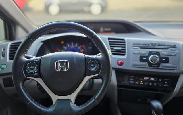 imagem-https://www.socarrao.com.br/sc-vehicle-images-prod/2065732/1784921334956-8165526_10_B_8be7d6b2d2.jpeg