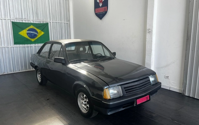 imagem-https://www.socarrao.com.br/sc-vehicle-images-prod/2065763/1781179115230-1_085711.jpg