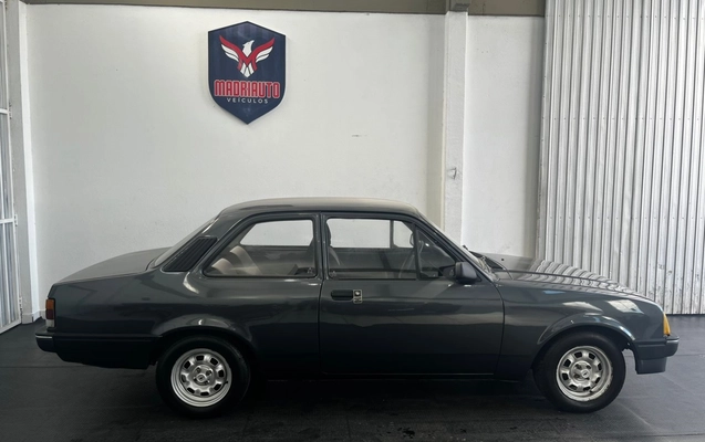 imagem-https://www.socarrao.com.br/sc-vehicle-images-prod/2065763/1781179115234-1_085714.jpg