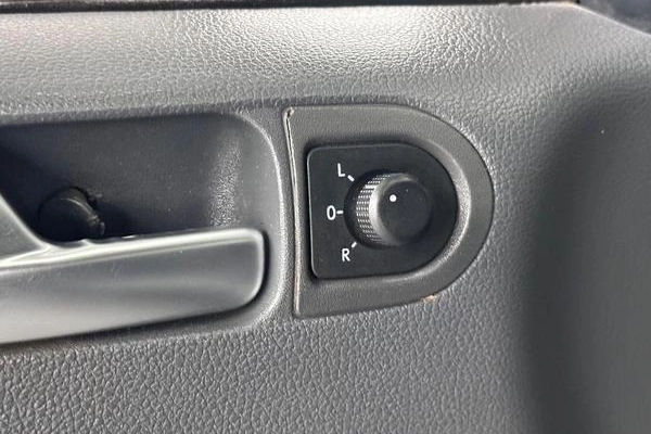 imagem-https://www.socarrao.com.br/sc-vehicle-images-prod/2066298/1788190066939-8176064_13_B_875b2cf278.jpeg