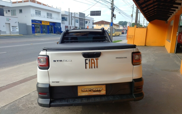 imagem-https://www.socarrao.com.br/sc-vehicle-images-prod/2066800/1781715287858-app-photos-iCSLZ2joRNkNIgMYPiaCV0a8RNhzPjOO.jpg