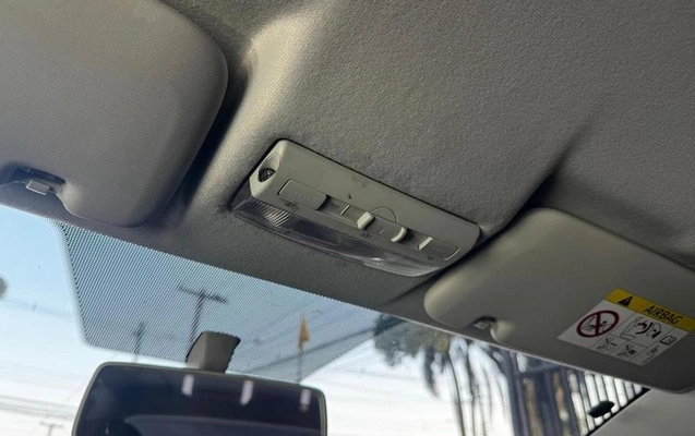 imagem-https://www.socarrao.com.br/sc-vehicle-images-prod/2066997/1786190801891-7262616_23_B_6e4a7ba64b.jpeg