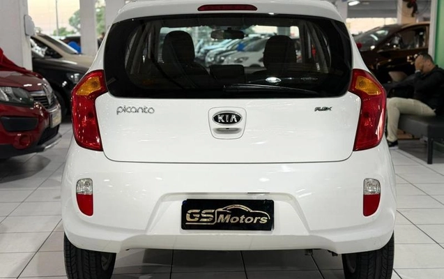 imagem-https://www.socarrao.com.br/sc-vehicle-images-prod/2067056/1791306937740-8056590_1_B_63b8d67e73.jpeg
