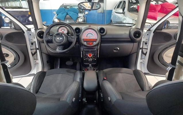 imagem-https://www.socarrao.com.br/sc-vehicle-images-prod/2067545/1787600541015-6777438_14_B_9eb9d65988.jpeg