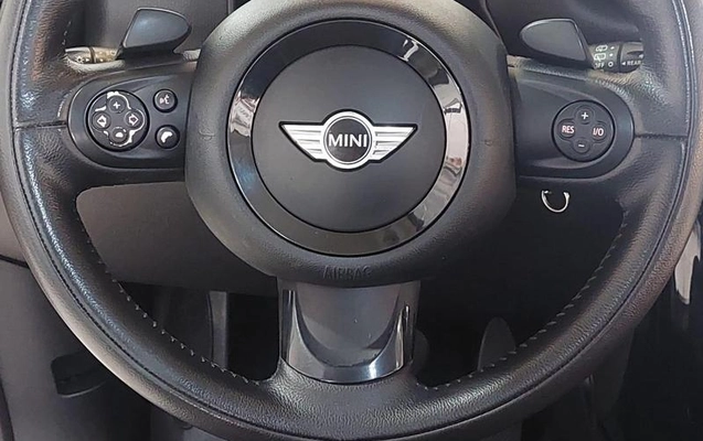 imagem-https://www.socarrao.com.br/sc-vehicle-images-prod/2067545/1787600541021-6777438_18_B_b222fe7848.jpeg