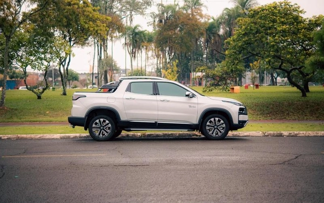 imagem-https://www.socarrao.com.br/sc-vehicle-images-prod/2067555/1781717151452-8176468_10_B_4620e254bc.jpeg
