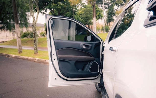 imagem-https://www.socarrao.com.br/sc-vehicle-images-prod/2067555/1781717151461-8176468_6_B_43dc7e7562.jpeg
