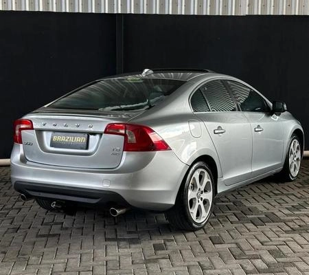 imagem-https://www.socarrao.com.br/sc-vehicle-images-prod/2068536/1789479948472-8056210_10_B_66ee611ac4.jpeg