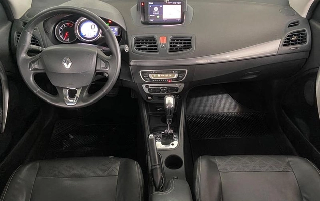 imagem-https://www.socarrao.com.br/sc-vehicle-images-prod/2068798/1789563926282-8176371_9_B_dacbdbac1f.jpeg