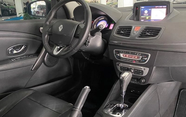 imagem-https://www.socarrao.com.br/sc-vehicle-images-prod/2068798/1789563926284-8176371_12_B_9e297f63a0.jpeg