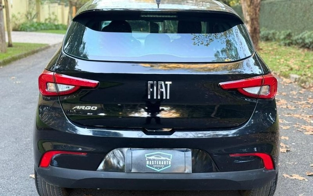 imagem-https://www.socarrao.com.br/sc-vehicle-images-prod/2068832/1787767037102-8022731_6_B_15c5b80c44.jpeg