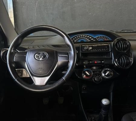 imagem-https://www.socarrao.com.br/sc-vehicle-images-prod/2069265/1789480022629-8044728_2_B_efb576e592.jpeg