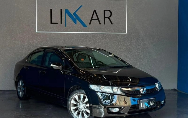 imagem-https://www.socarrao.com.br/sc-vehicle-images-prod/2069732/1787856767331-8040494_0_B_d0476b543b.jpeg