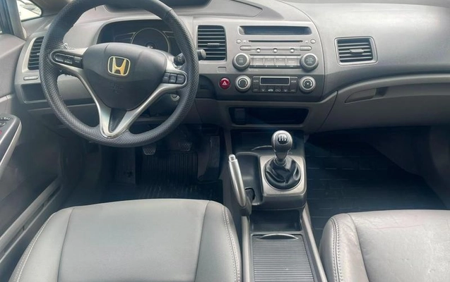 imagem-https://www.socarrao.com.br/sc-vehicle-images-prod/2069732/1787856767354-8040494_12_B_db977d05e1.jpeg