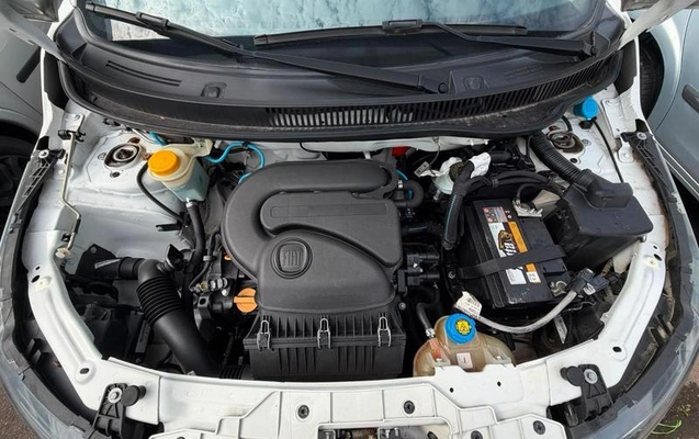 imagem-https://www.socarrao.com.br/sc-vehicle-images-prod/2069745/1786646859599-8138234_11_B_25b86a6d37.jpeg