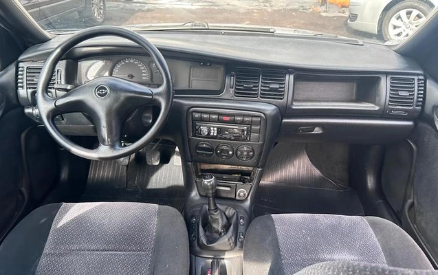 imagem-https://www.socarrao.com.br/sc-vehicle-images-prod/2069976/1788527672398-8140538_7_B_084d33f342.jpeg