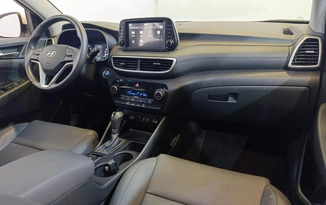 imagem-https://www.socarrao.com.br/sc-vehicle-images-prod/2070468/1787499927503-8177475_12_B_e31dbf8e6f.jpeg