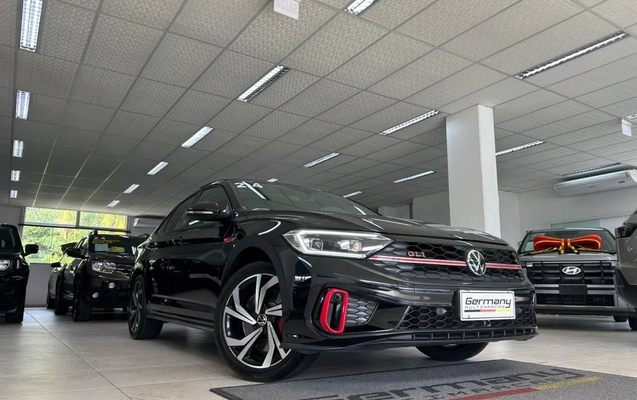 imagem-https://www.socarrao.com.br/sc-vehicle-images-prod/2070671/1783972520365-39bbd41bb415484db0b38cfa075fc28e_1776267531491.jpeg