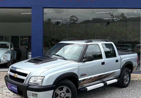 Chevrolet S10 2011 Prata — foto 1 de 3