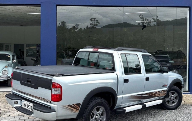 imagem-https://www.socarrao.com.br/sc-vehicle-images-prod/2071135/1781198318643-8d9f93af59bf4aa88f34bcef8265a103_1780683532250.jpg