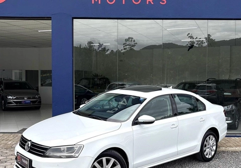 Volkswagen Jetta 2016 Branco — foto 1 de 3