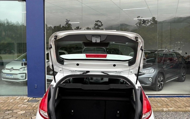 imagem-https://www.socarrao.com.br/sc-vehicle-images-prod/2071315/1781198924817-71ec55031fe044b7b109aaf7a54b098c_1779387273061.jpeg