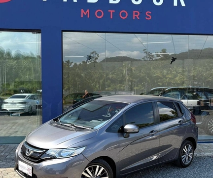 Honda Fit 2016 Cinza — foto 1 de 3