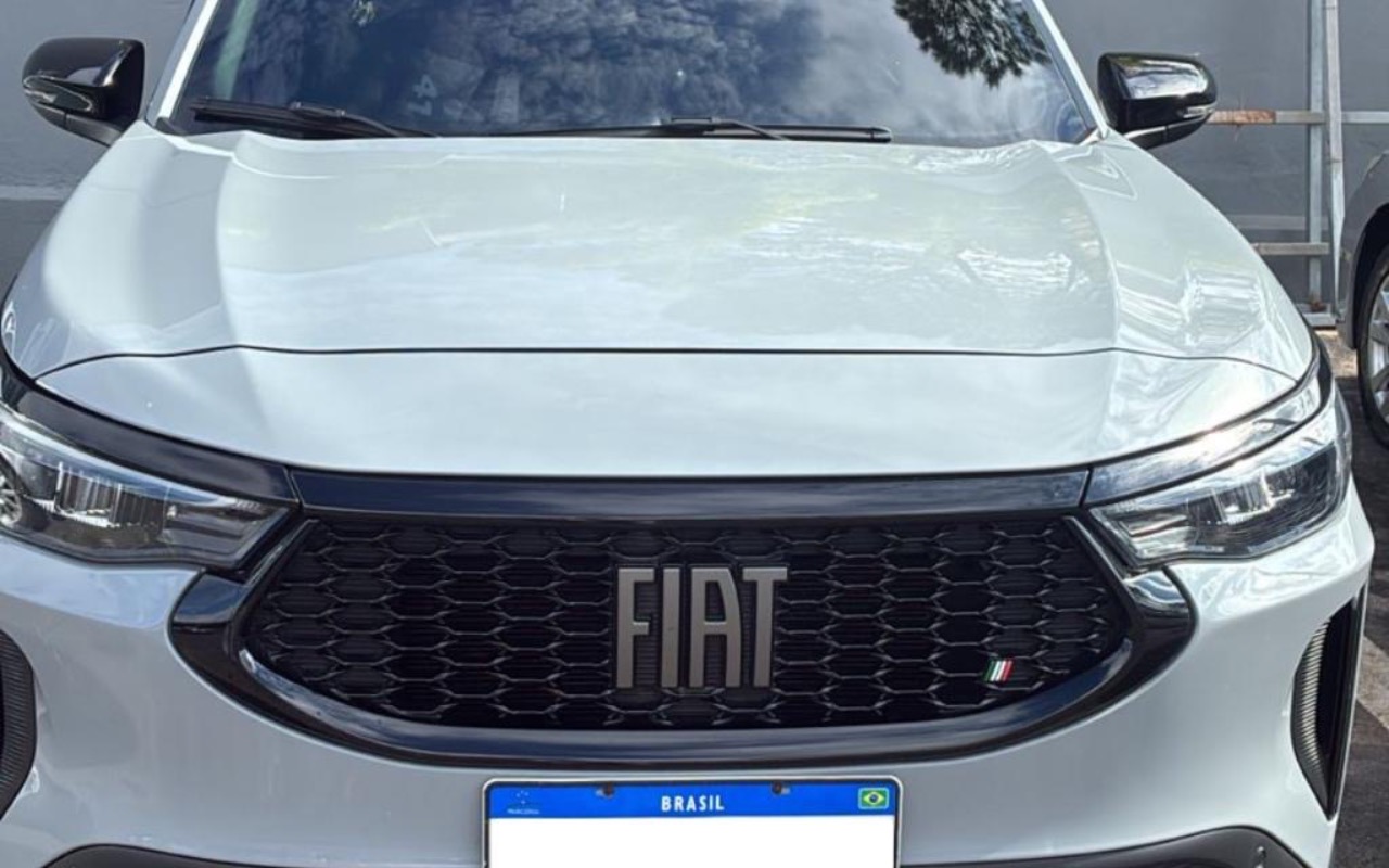 Fiat Fastback 2023 Cinza — foto 1 de 3