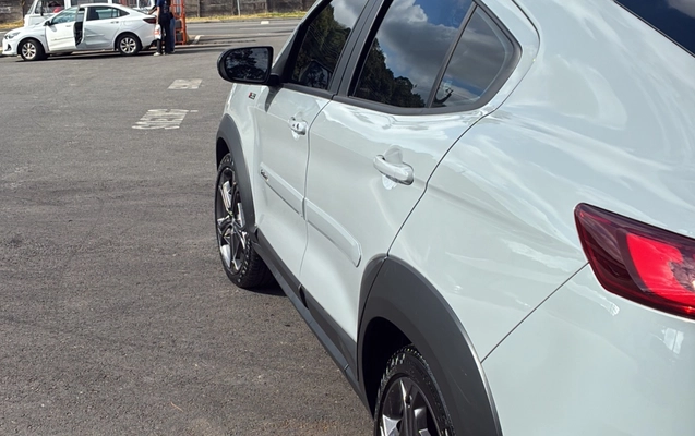 imagem-https://www.socarrao.com.br/sc-vehicle-images-prod/2071797/1781201811377-MDhEQUJDQjQtMjc3MC00NTMwLUE1NEMtOUU5QzJGRTBCOTNELmpwZWc.jpeg