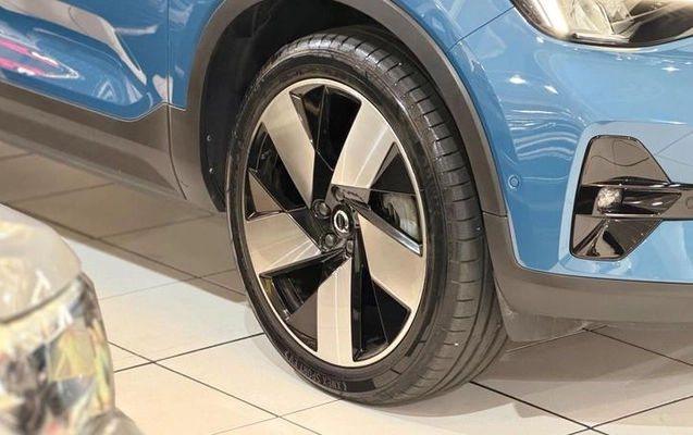 imagem-https://www.socarrao.com.br/sc-vehicle-images-prod/2072841/1788966780222-8178607_7_B_e0ab572907.jpeg