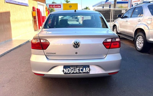 imagem-https://www.socarrao.com.br/sc-vehicle-images-prod/2072843/1788205052822-8178616_11_B_052343dcdf.jpeg