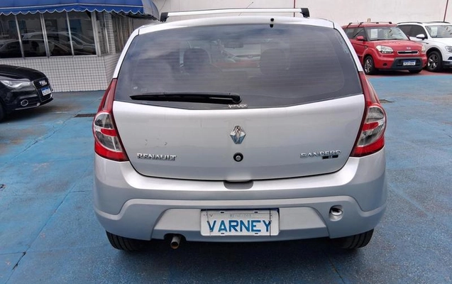 imagem-https://www.socarrao.com.br/sc-vehicle-images-prod/2073446/1789580205815-8165759_5_B_7c8dc2b943.jpeg