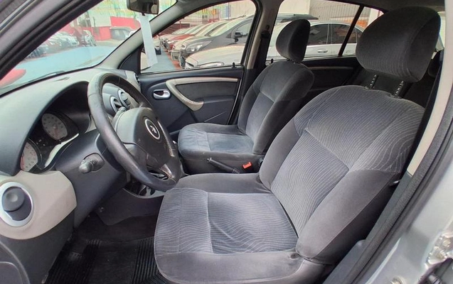 imagem-https://www.socarrao.com.br/sc-vehicle-images-prod/2073446/1789580205822-8165759_11_B_9c4f737116.jpeg