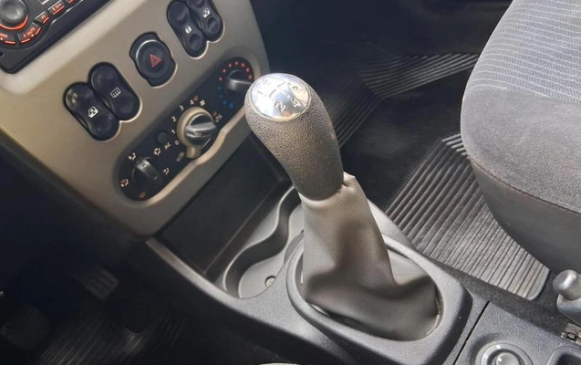 imagem-https://www.socarrao.com.br/sc-vehicle-images-prod/2073446/1789580205833-8165759_14_B_3b07f83253.jpeg