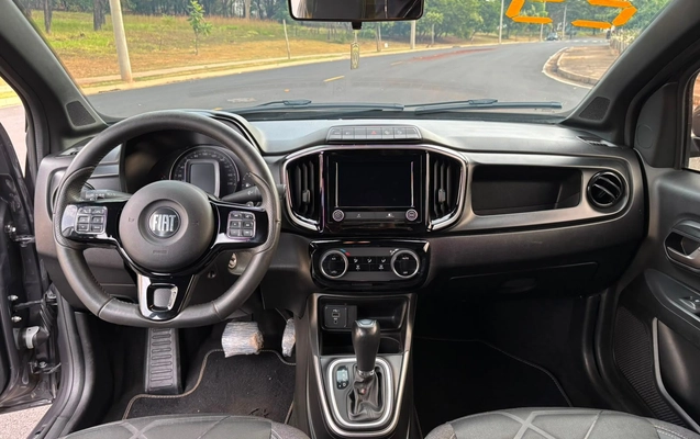 imagem-https://www.socarrao.com.br/sc-vehicle-images-prod/2073570/1789048601416-e3dadb155f0945f3a77167d6c2b720aa_1781205750232.jpg
