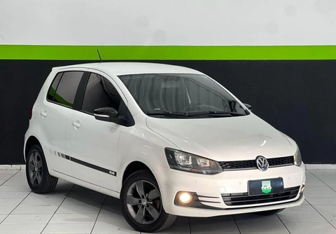 Volkswagen Fox RUN 1.6 Flex 8V 5p 2017 Branco — foto 1 de 3