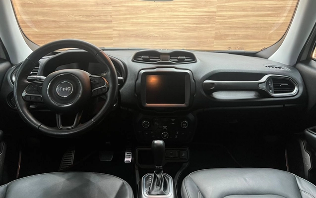 imagem-https://www.socarrao.com.br/sc-vehicle-images-prod/2073640/1787924874268-cUXmcDEoExPAC3RjpFcBWZ2xZGvJSVq8.jpg