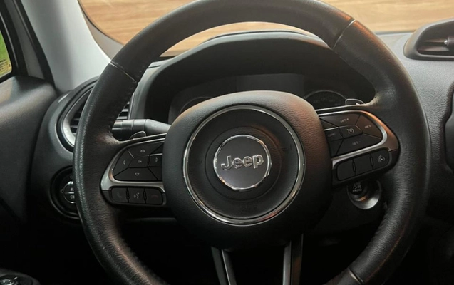 imagem-https://www.socarrao.com.br/sc-vehicle-images-prod/2073640/1787924874270-ucloy58wjiV0r7WQYRMSOZ19Y7byP7eG.jpg